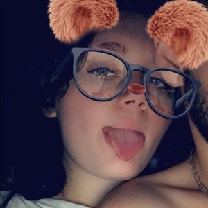 Meet your Posher, Katelynn